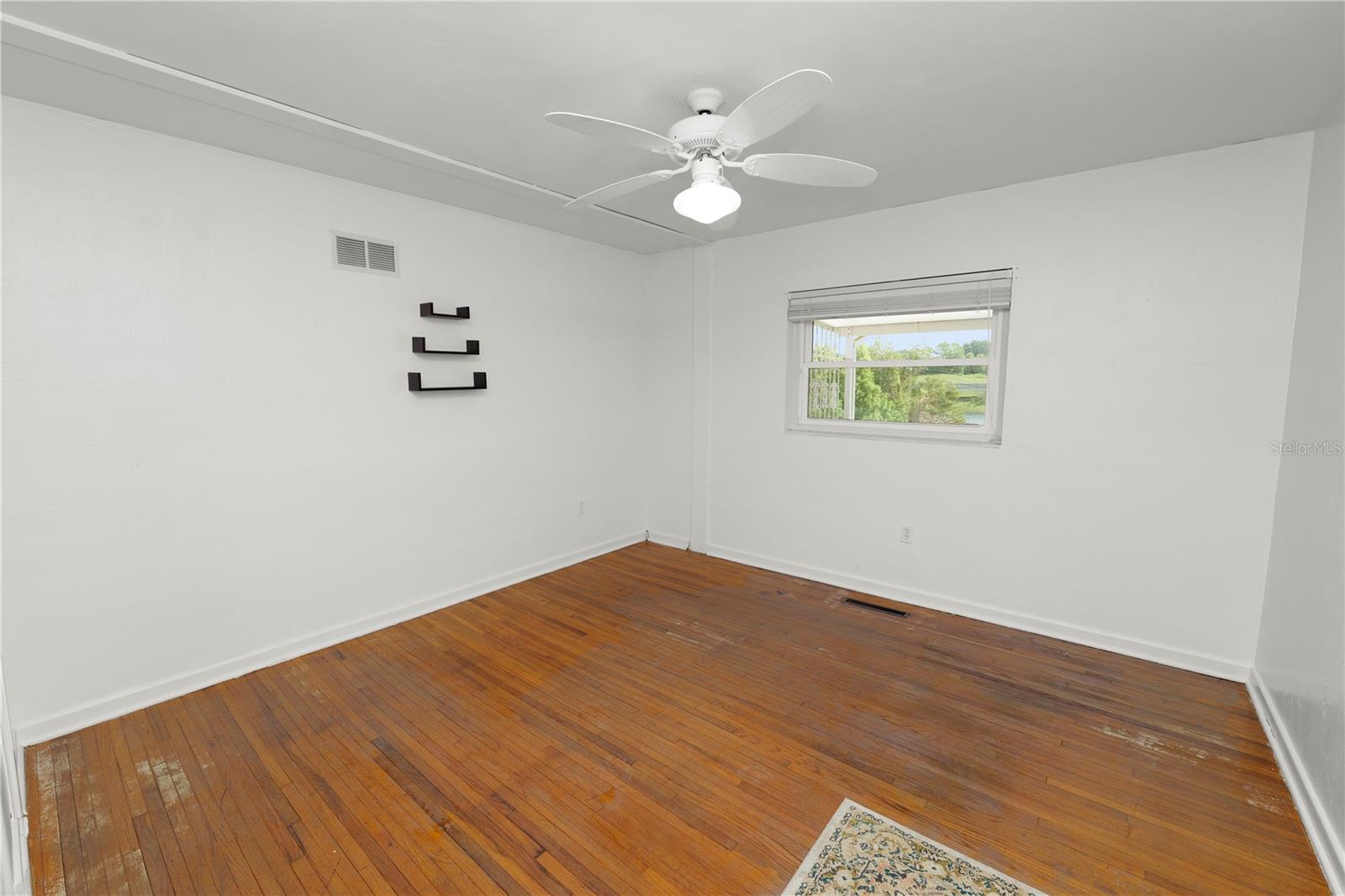 228 W Lake Ina Dr Property Photo 31
