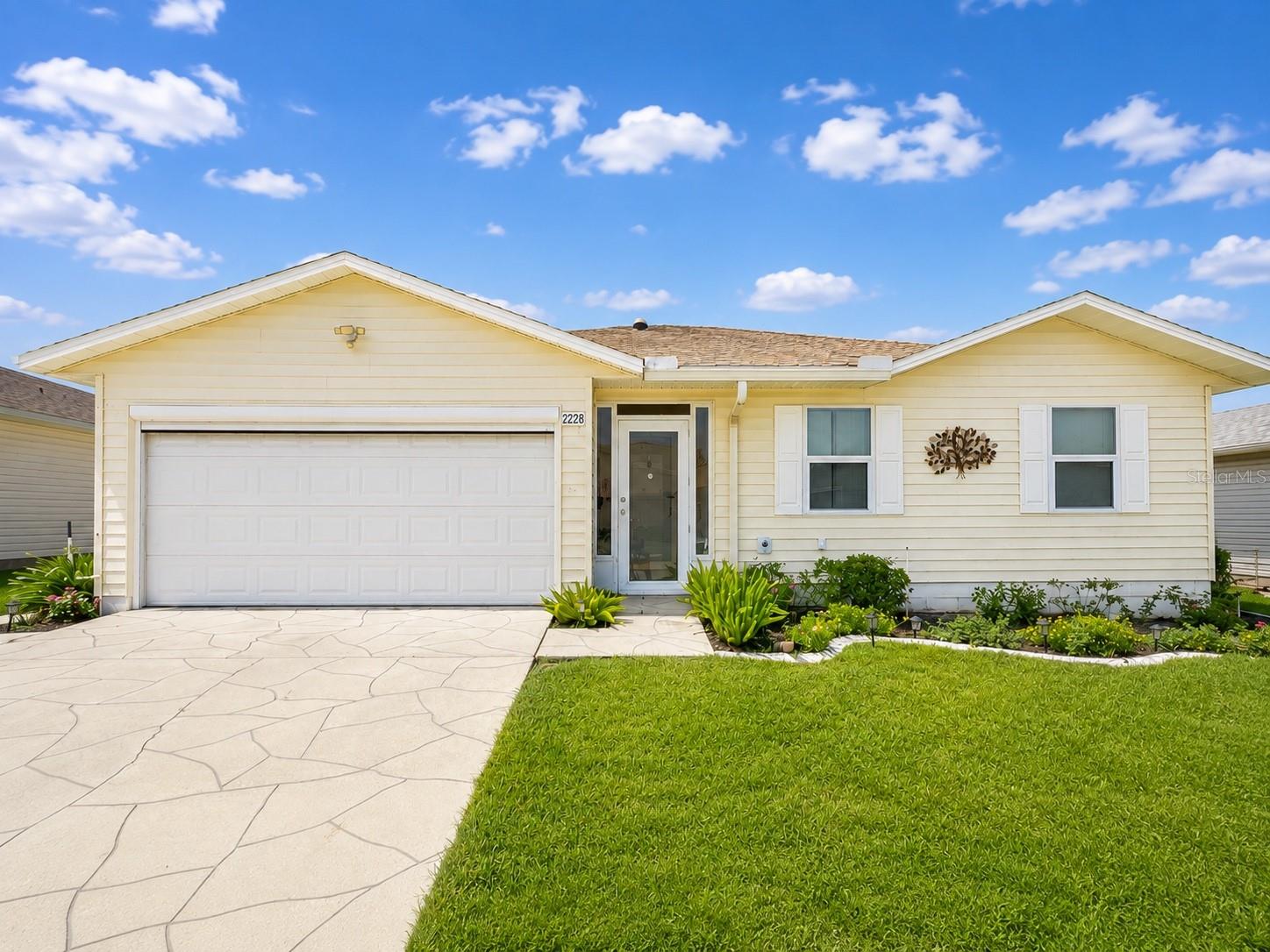 2228 Grand Cypress Dr Property Photo 1
