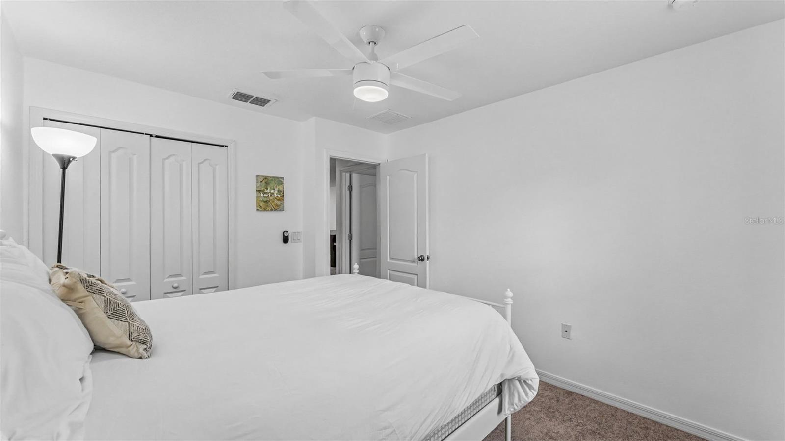 3806 Exeter Ln Property Photo 20