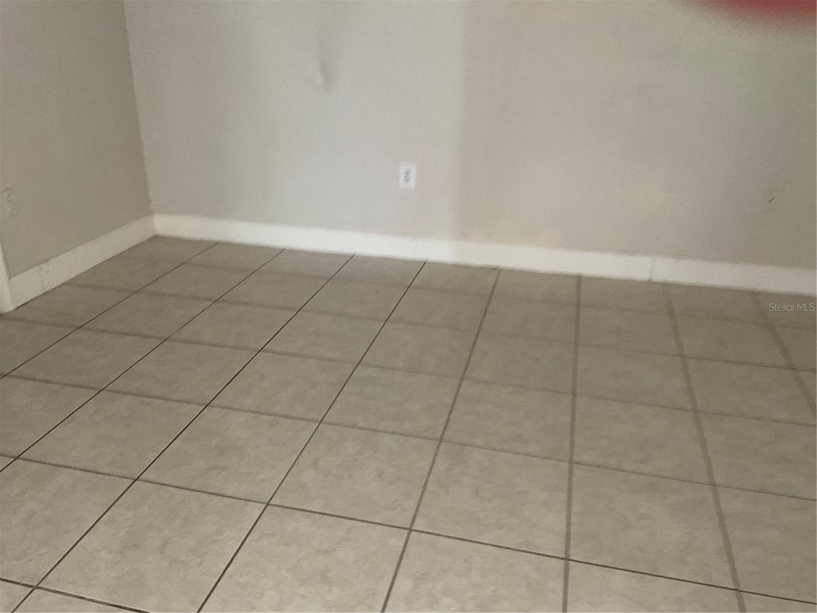 2121 Lakeview Dr Property Photo 9