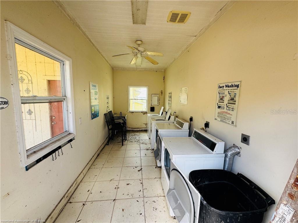 2121 Lakeview Dr Property Photo 19