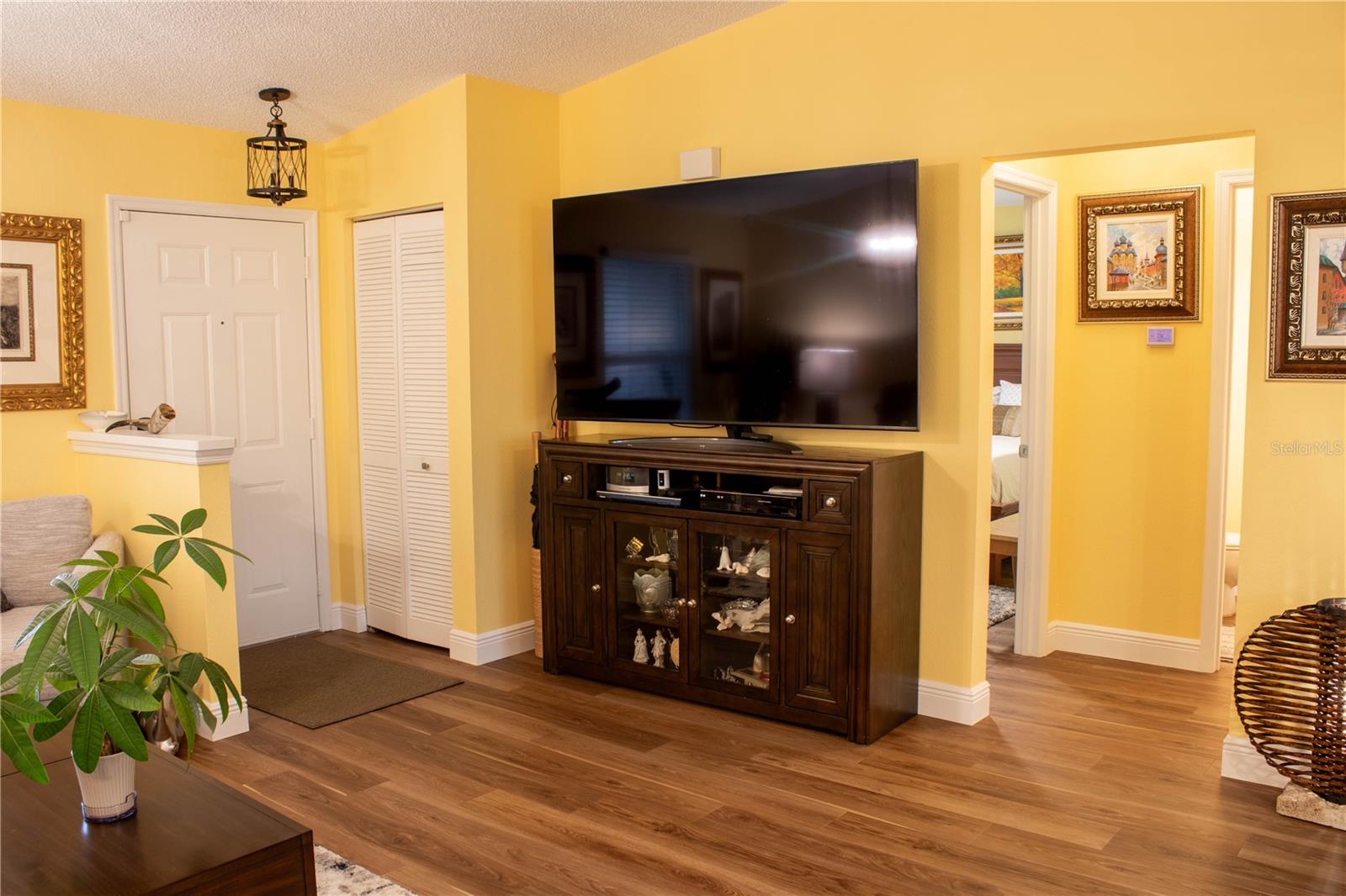 1018 Parakeet Trl Property Photo 19