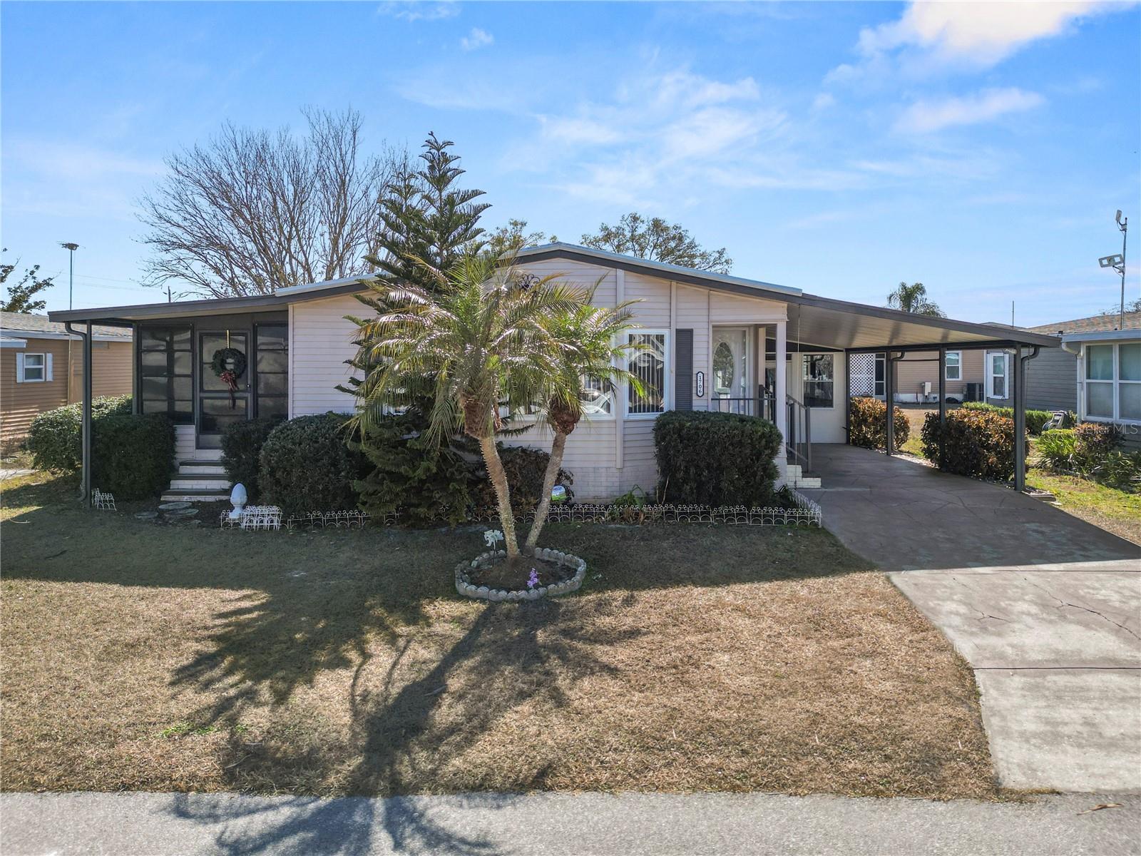 1706 Fox Hill Dr Property Photo 1