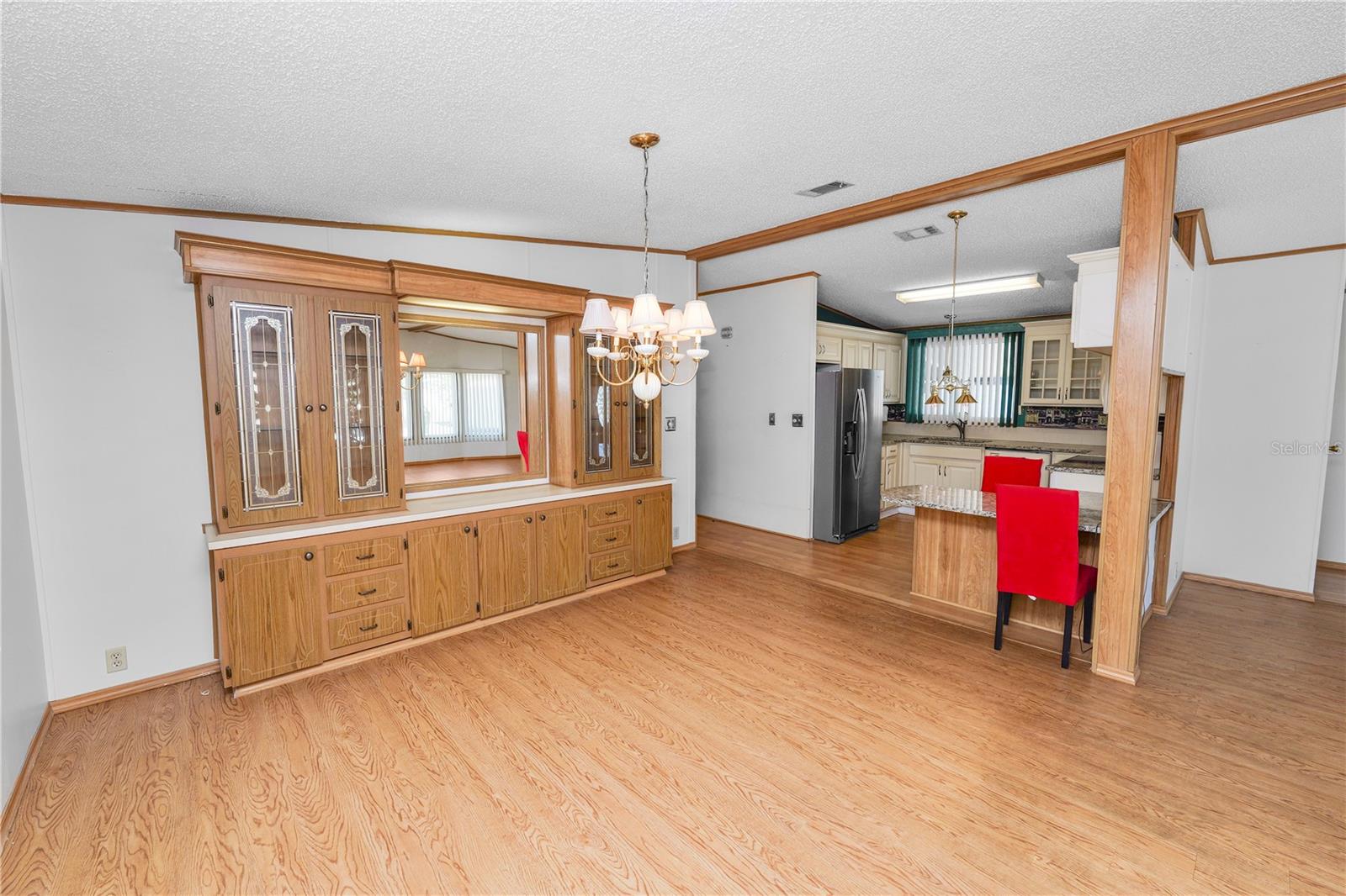 1706 Fox Hill Dr Property Photo 9