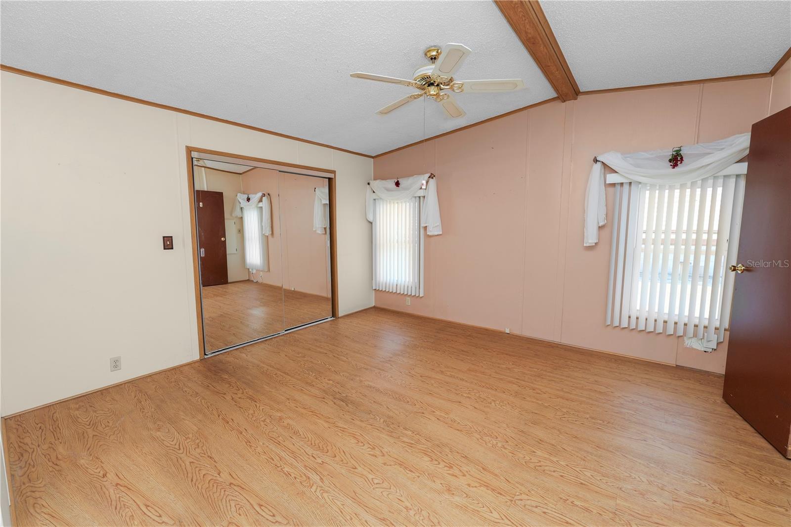 1706 Fox Hill Dr Property Photo 14