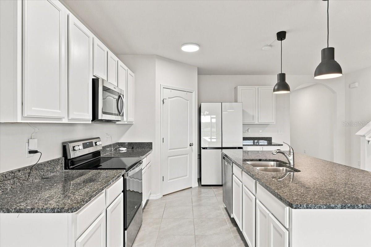 2934 Long Pond Dr Property Photo 15