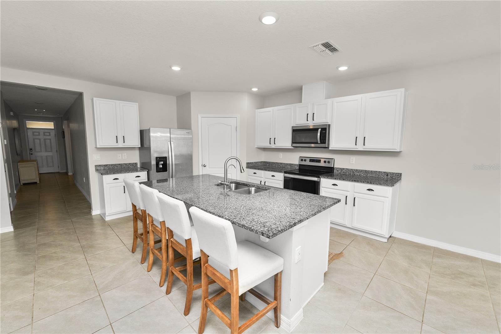 3141 Caspian Feather St Property Photo 14