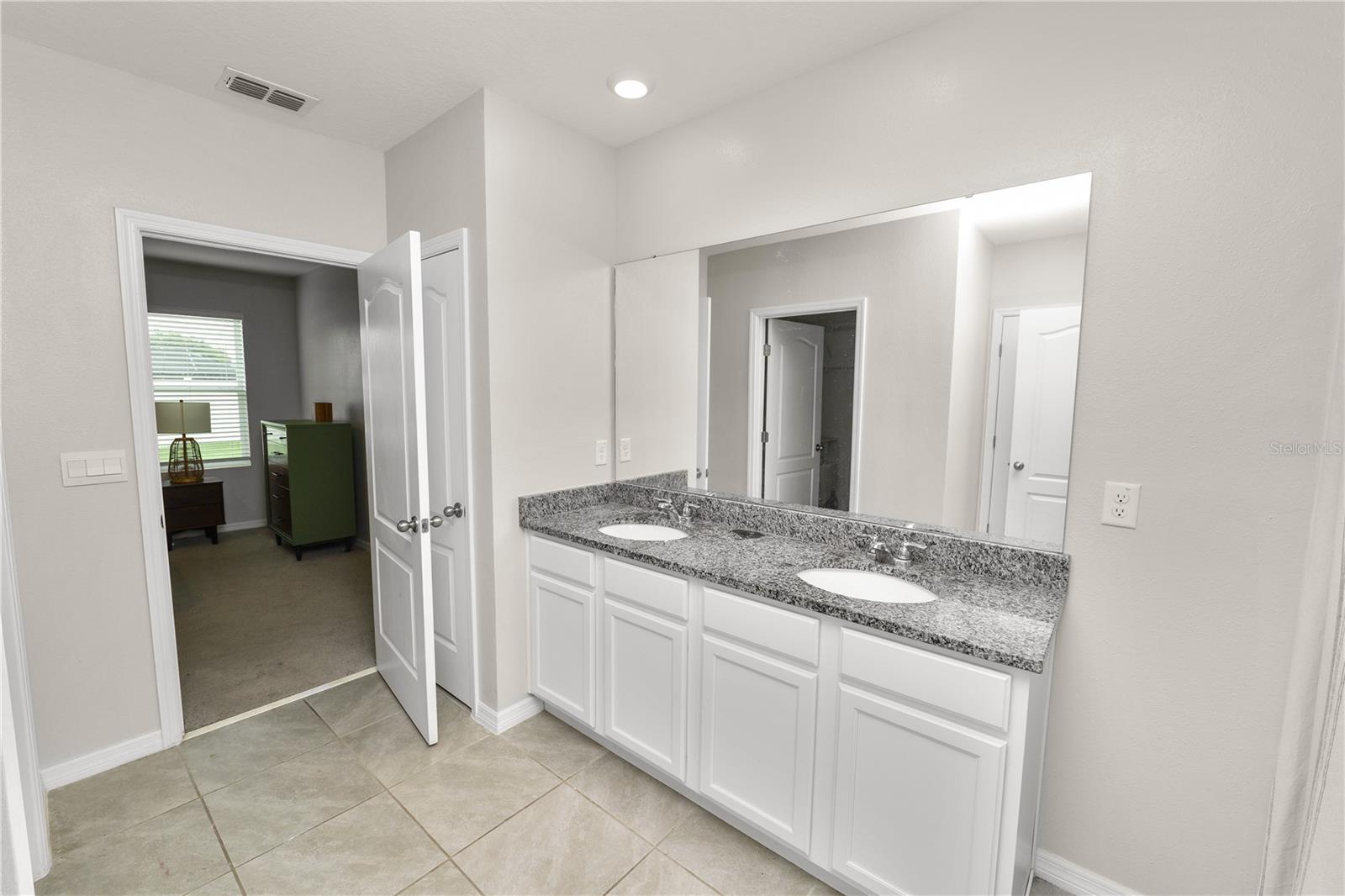3141 Caspian Feather St Property Photo 25