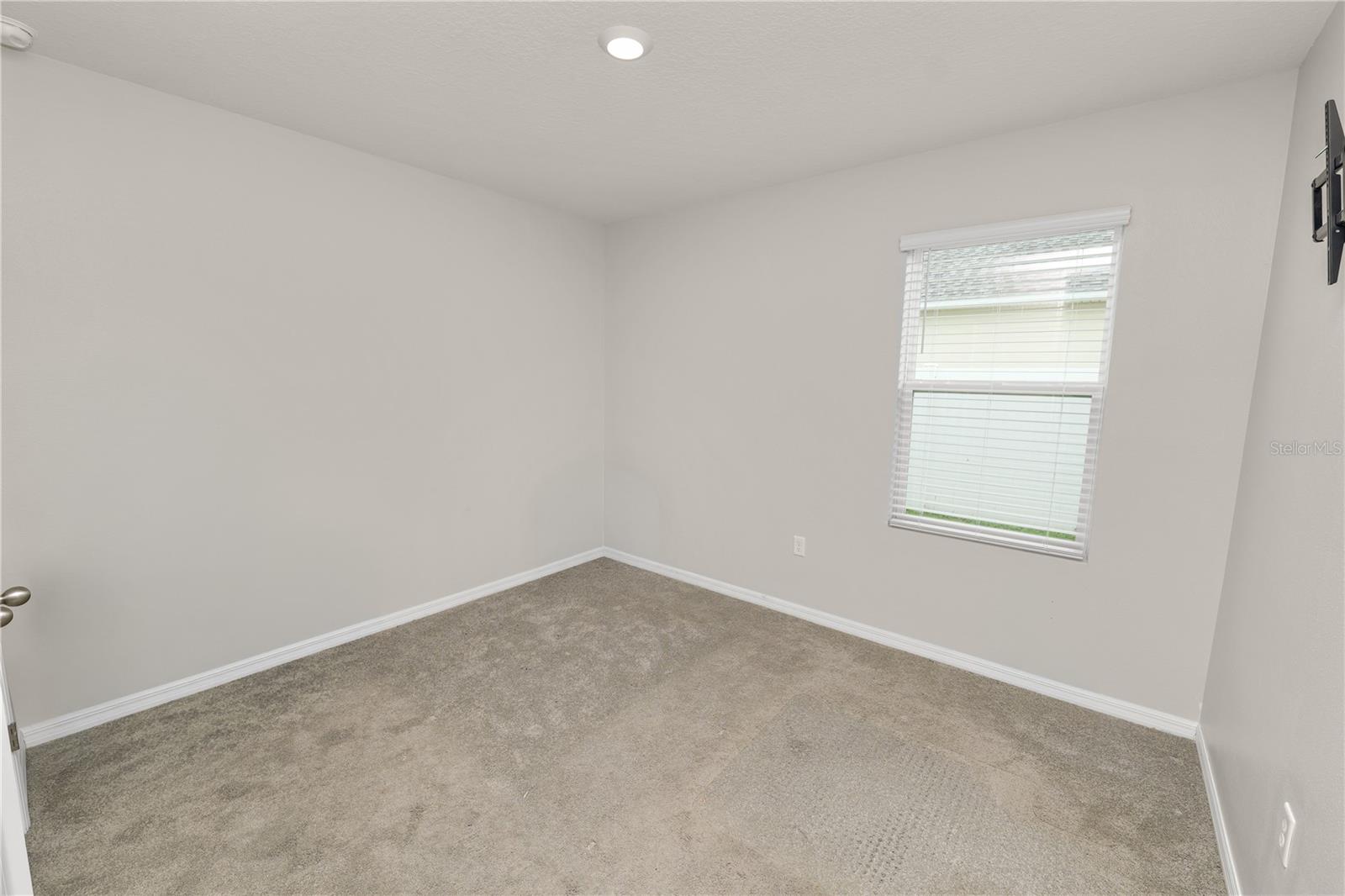 3141 Caspian Feather St Property Photo 31