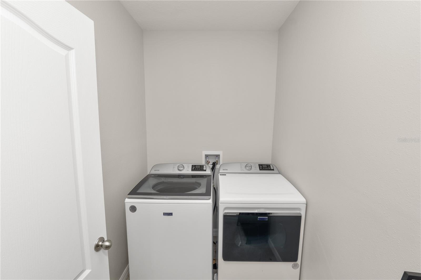 3141 Caspian Feather St Property Photo 33