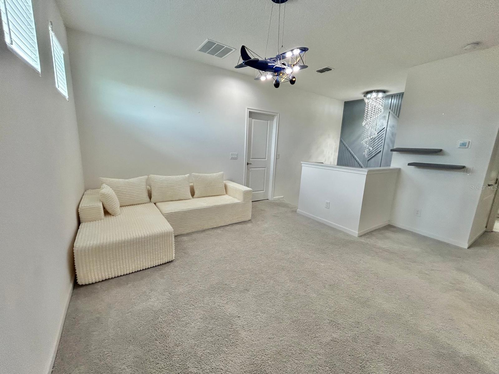 1229 Hendon Loop Property Photo 16