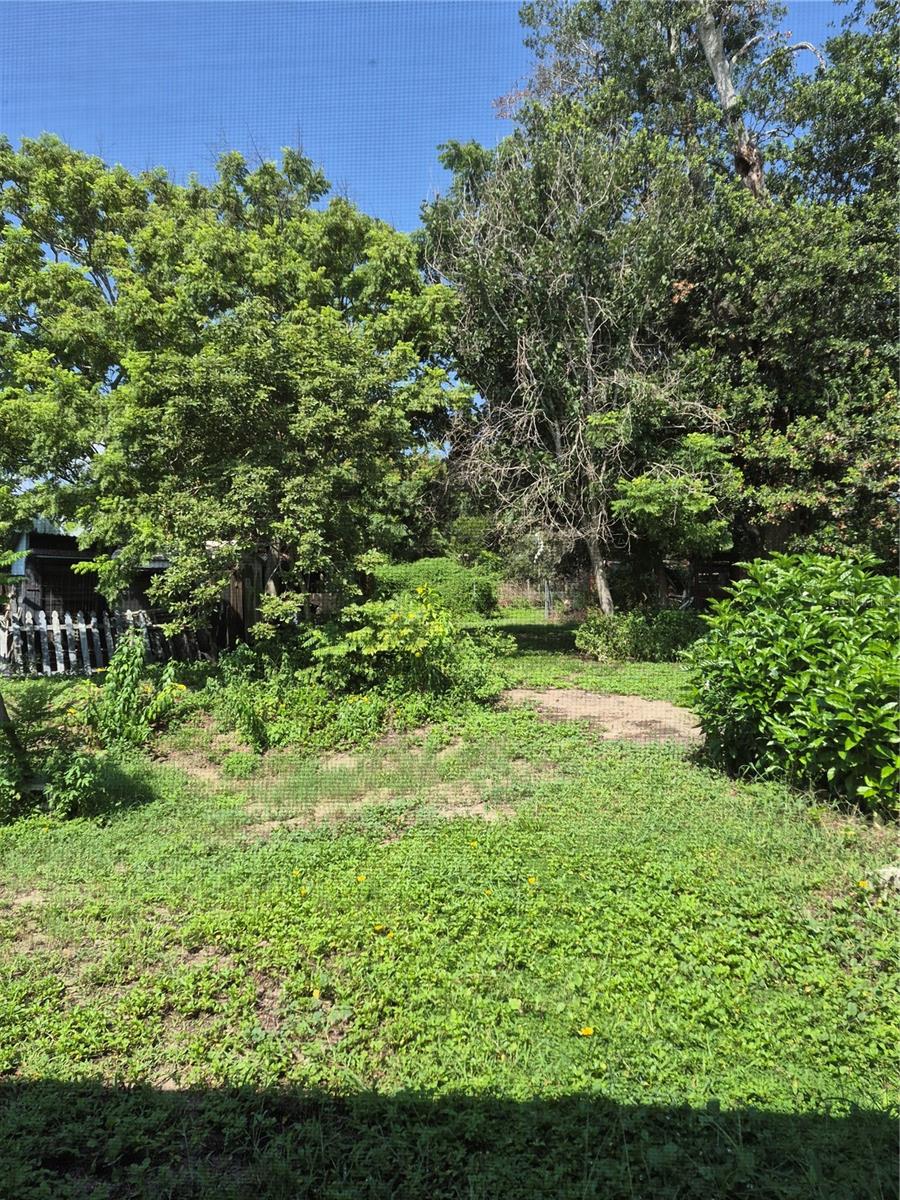 6061 Strickland Ave Property Photo 29