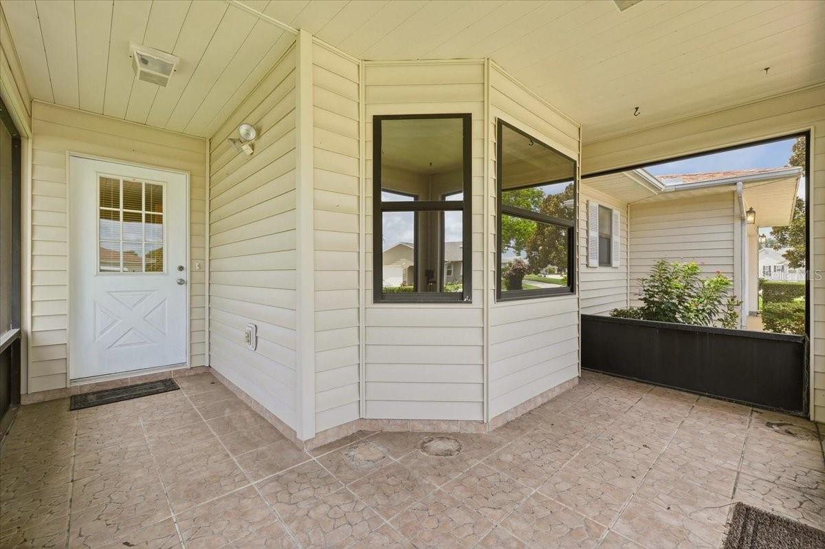 3741 Innisbrook Dr Property Photo 3