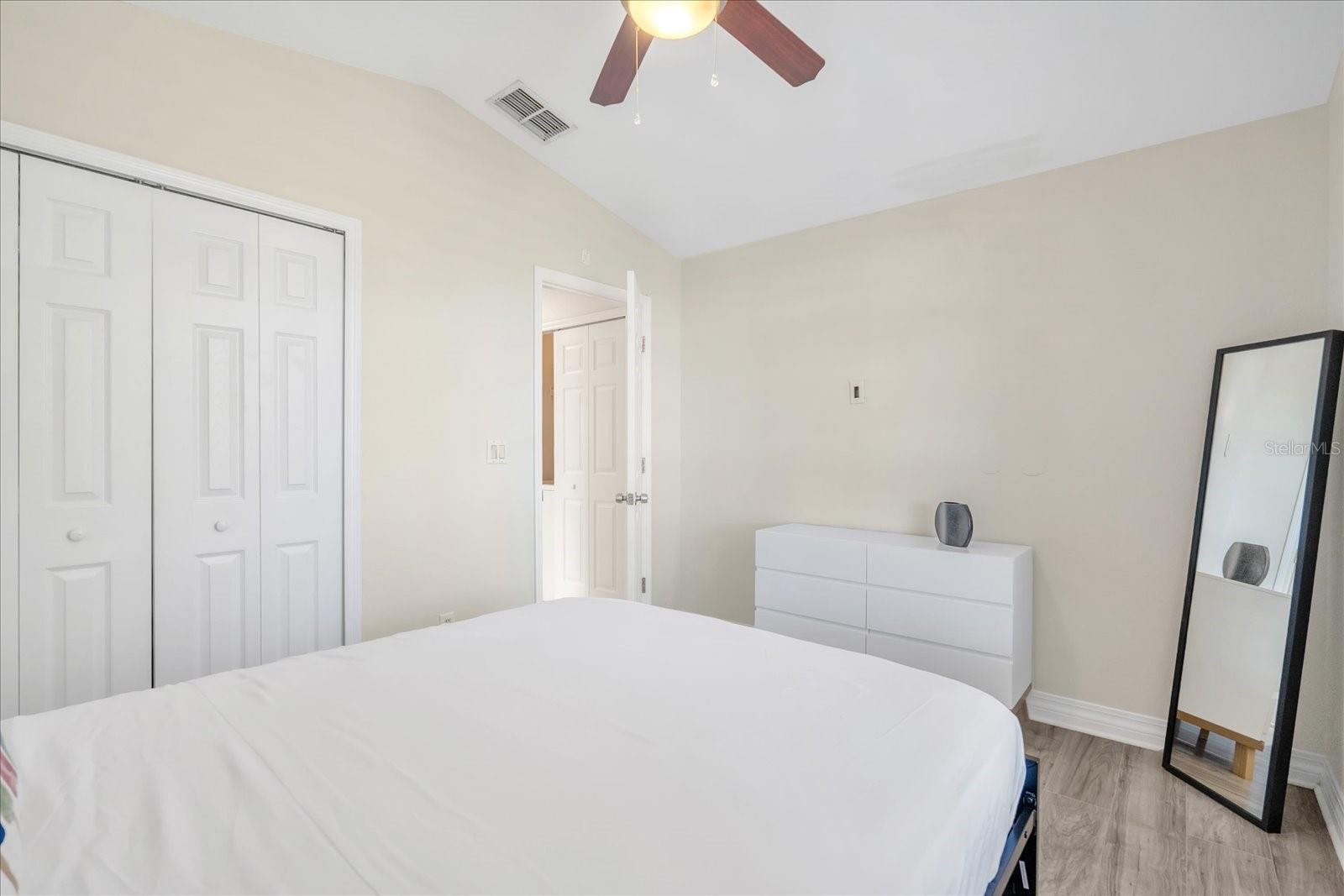 111 Pinewood Dr Property Photo 6
