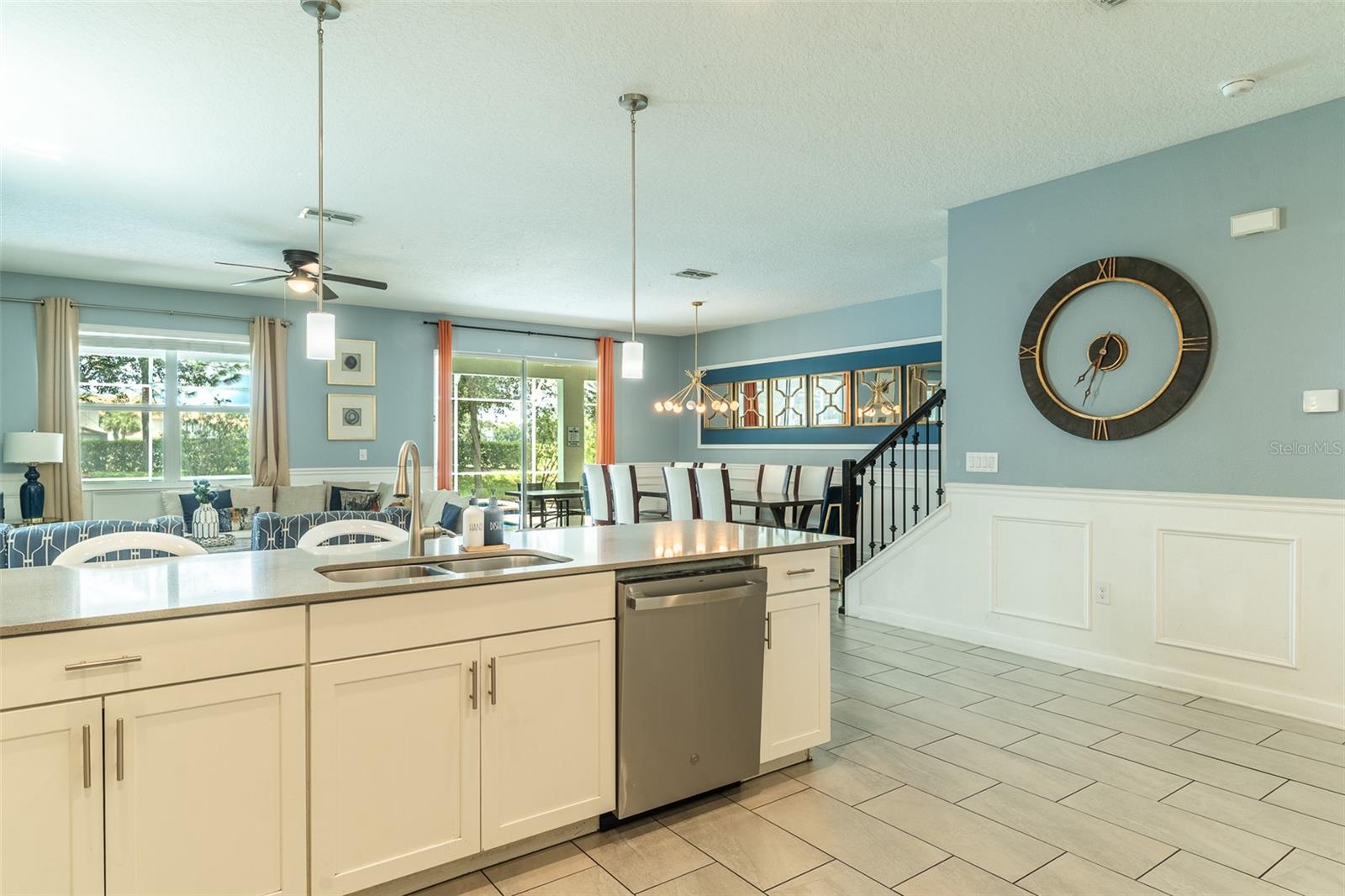 1532 Maidstone Ct Property Photo 6