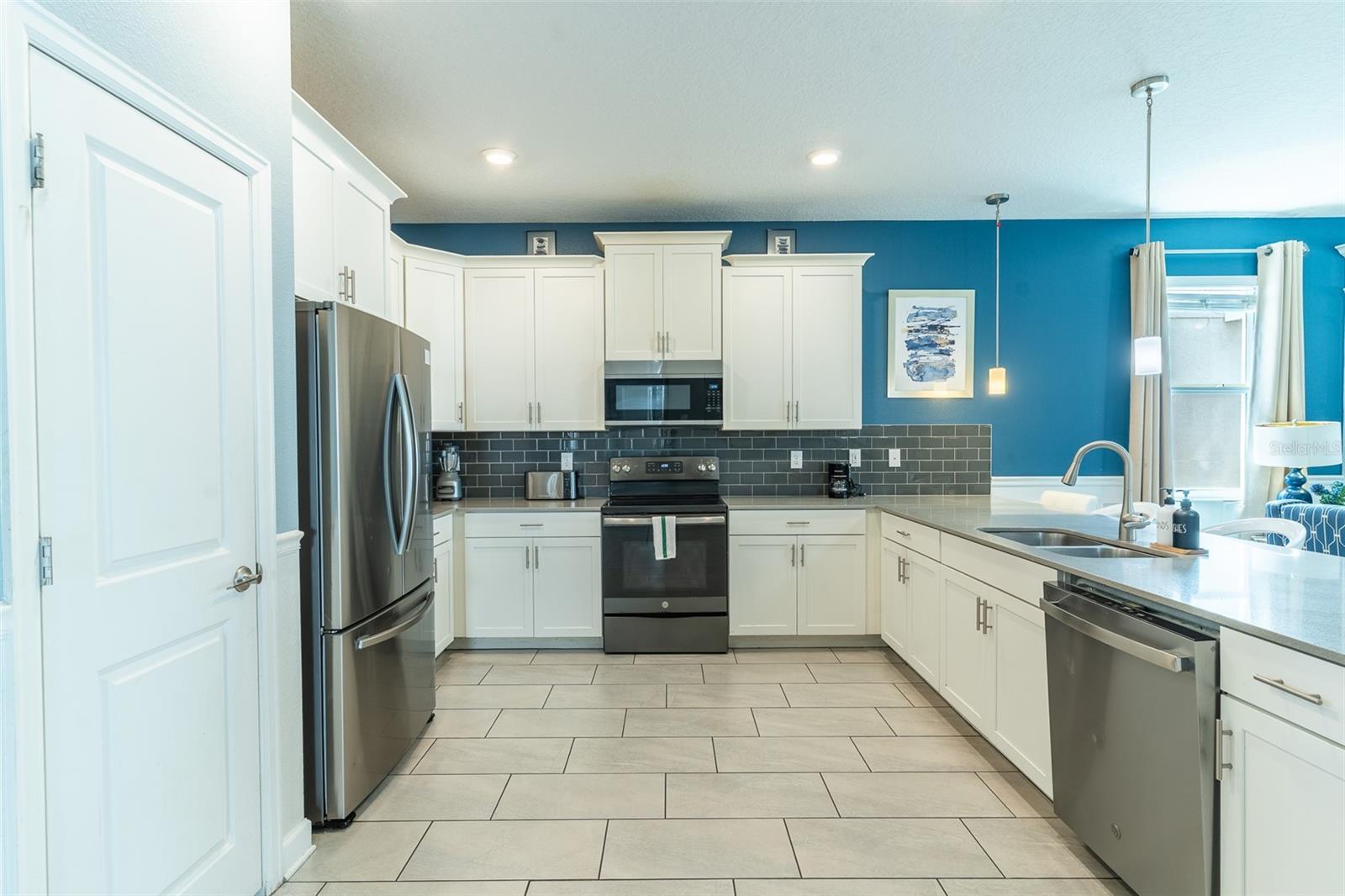 1532 Maidstone Ct Property Photo 8