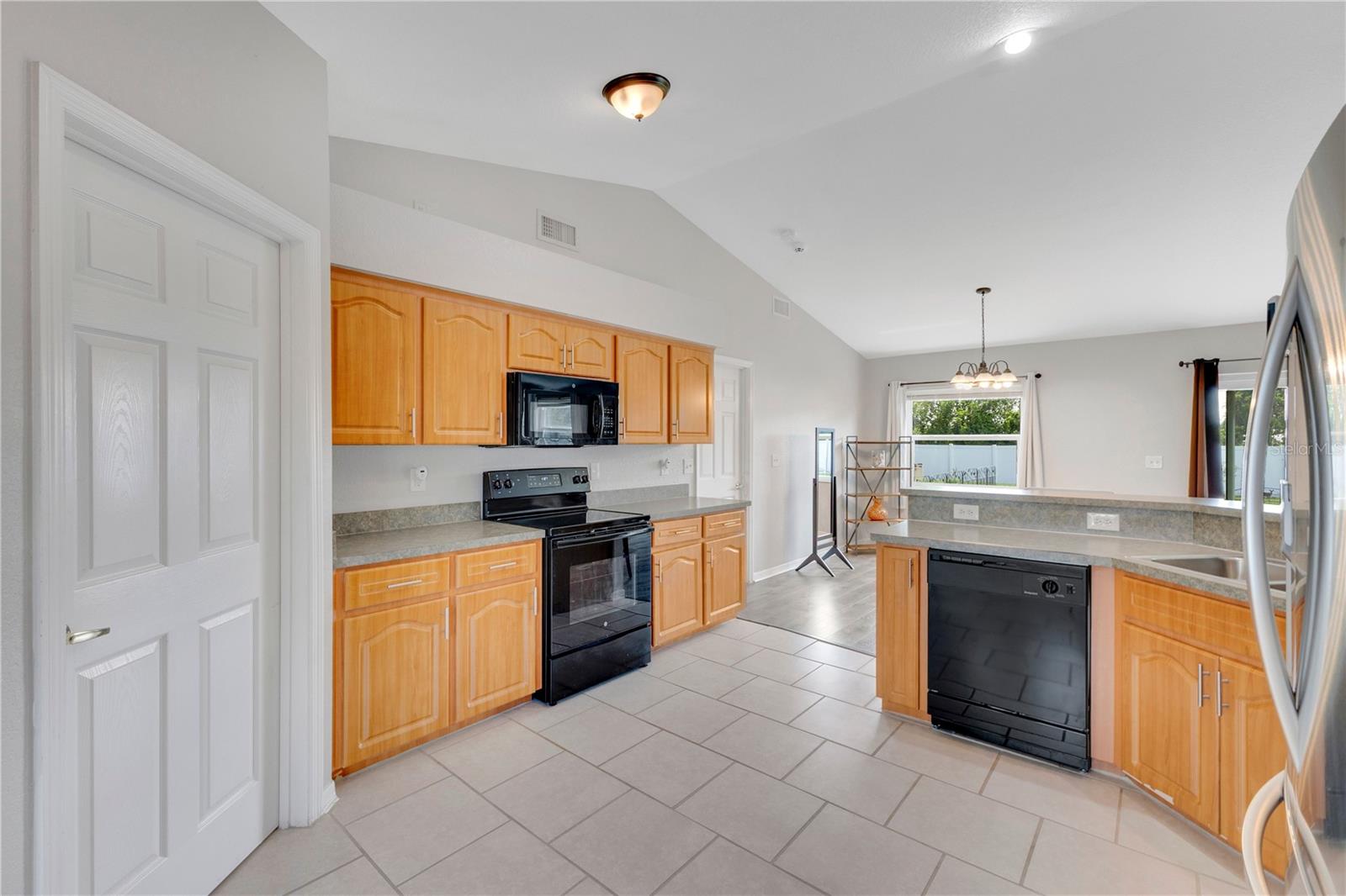 6315 Hampton Pointe Cir Property Photo 12