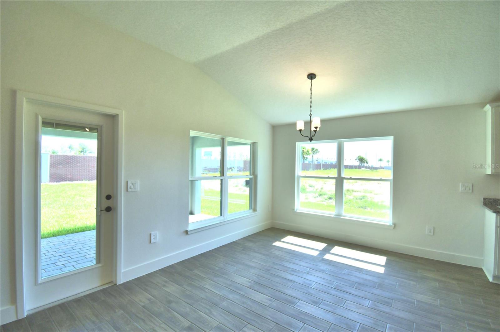 4964 Tennessee Lake Dr Property Photo 6