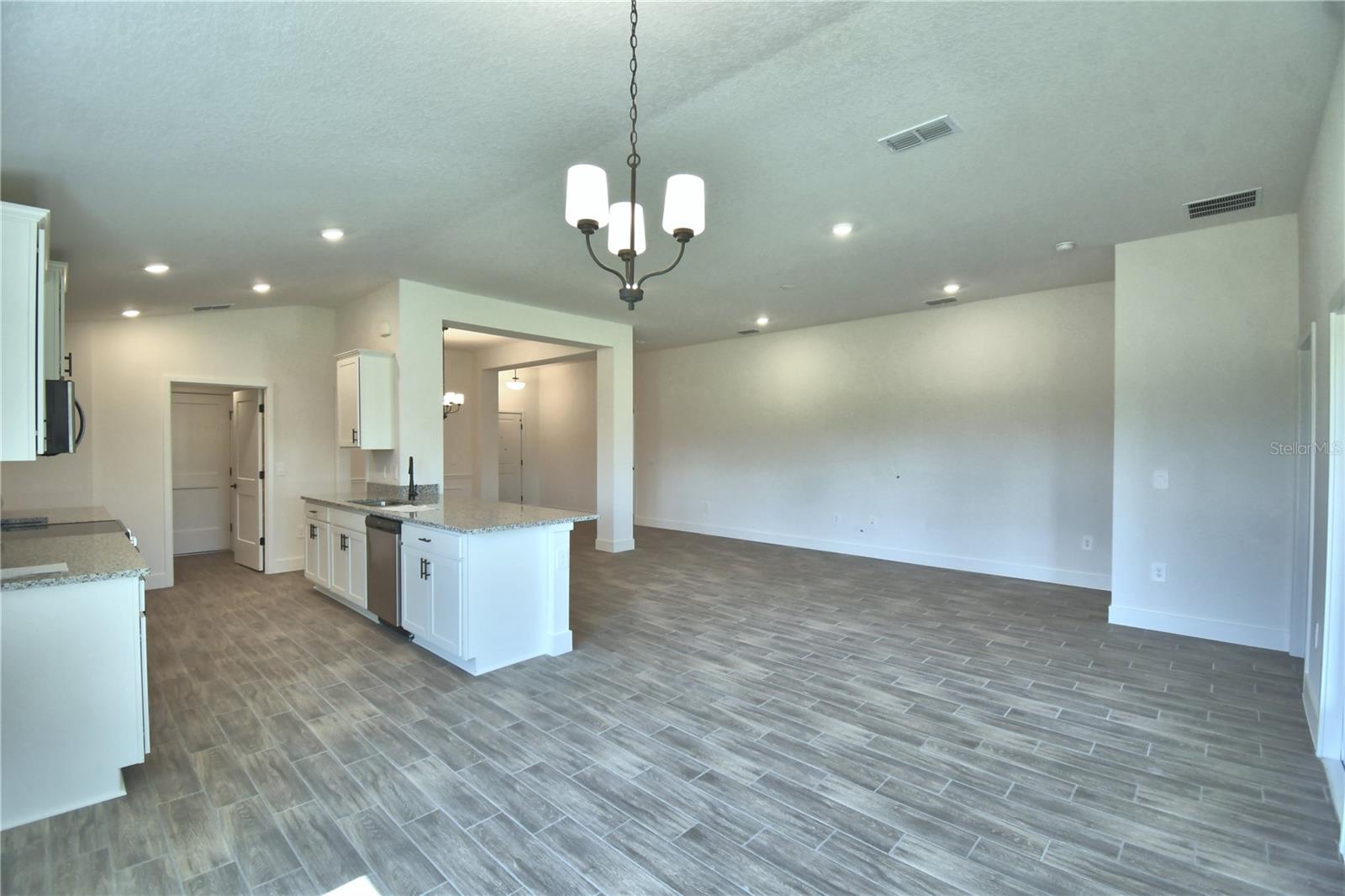 4964 Tennessee Lake Dr Property Photo 7