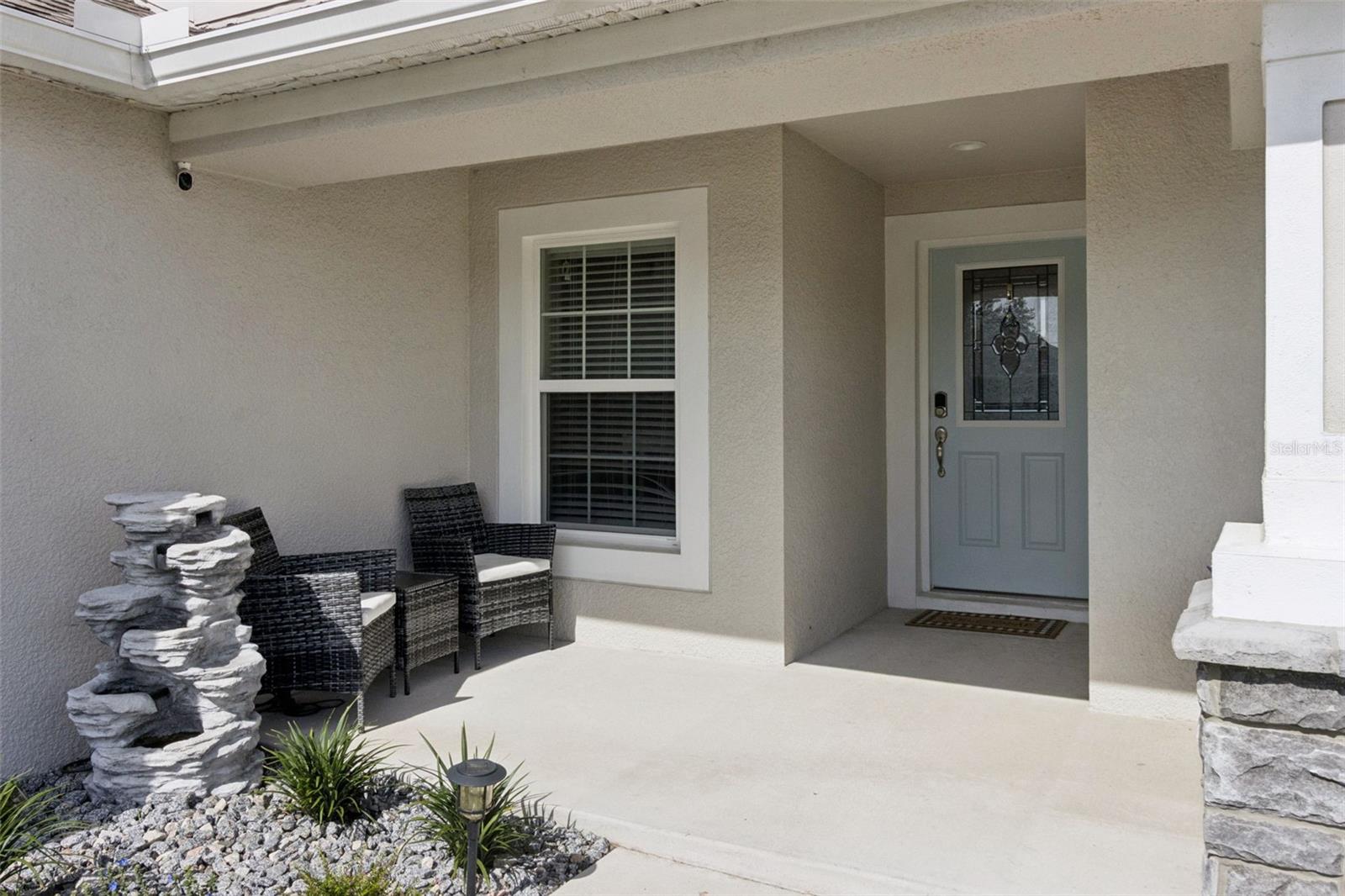925 Lochland Loop Property Photo 2