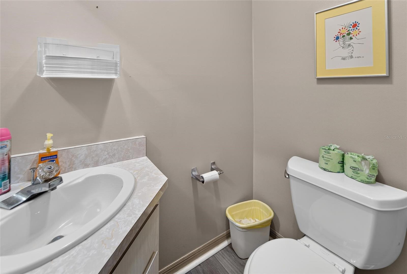 1205 W Baker St Property Photo 16