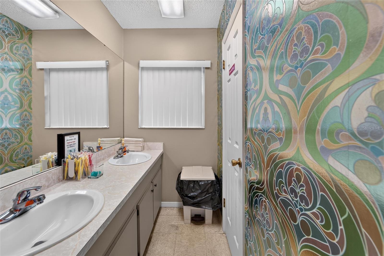 1205 W Baker St Property Photo 21