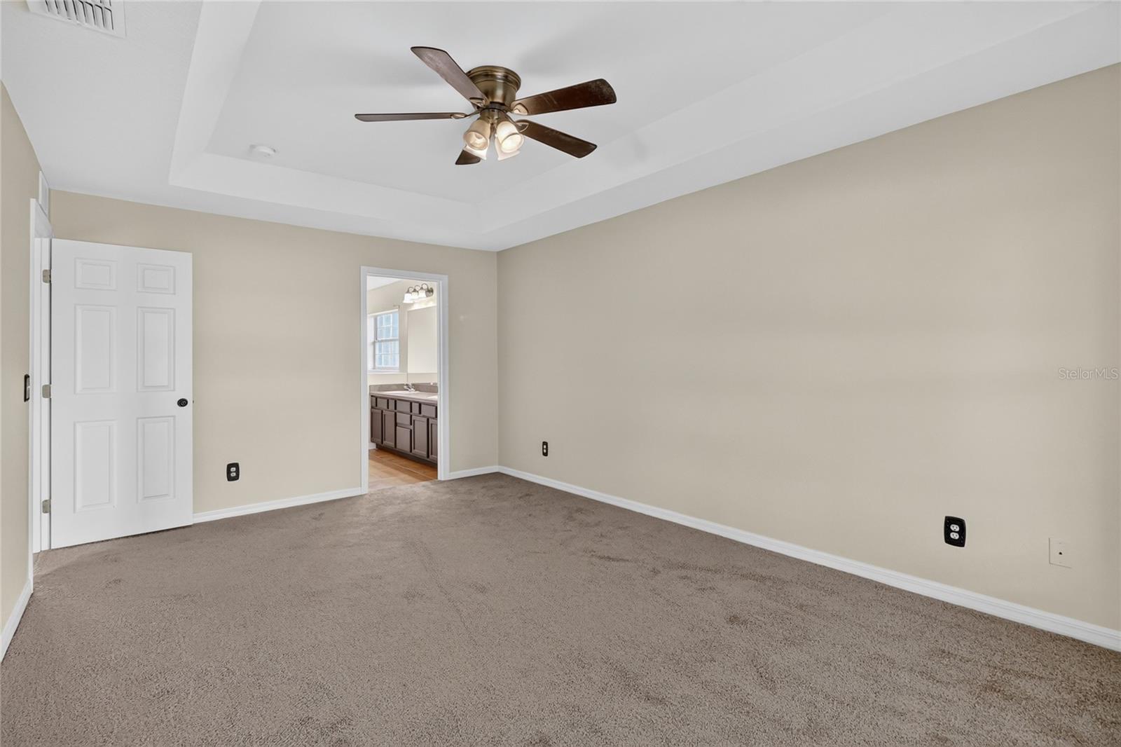 106 Majestic Gardens Ct Property Photo 9