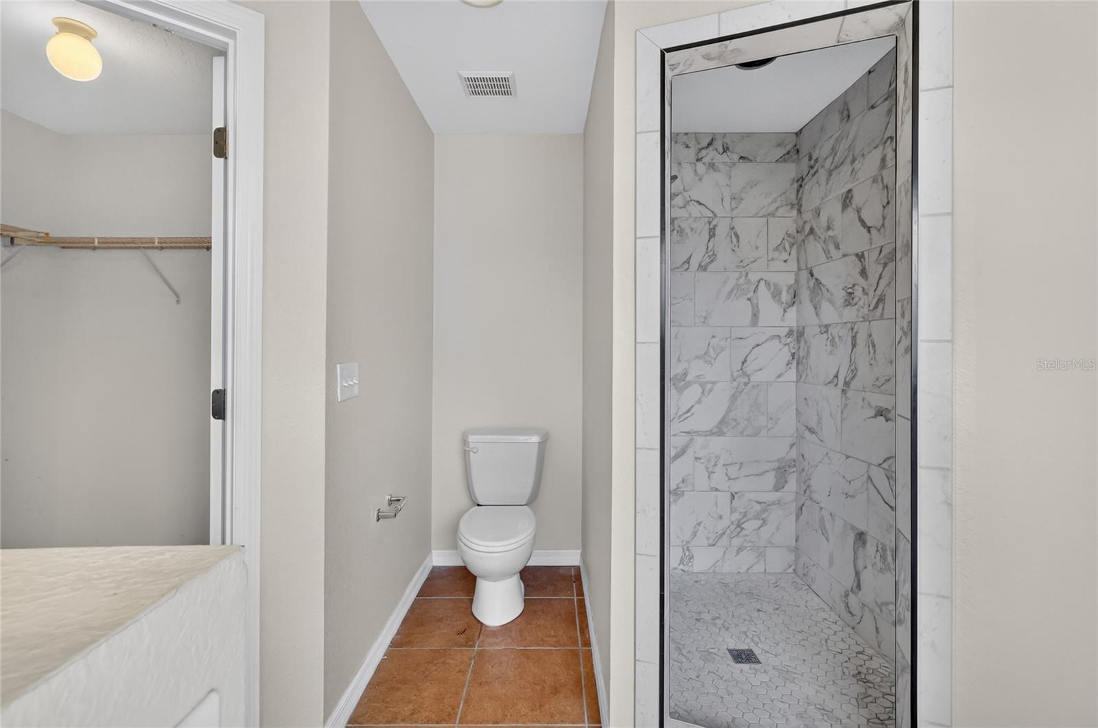 106 Majestic Gardens Ct Property Photo 13