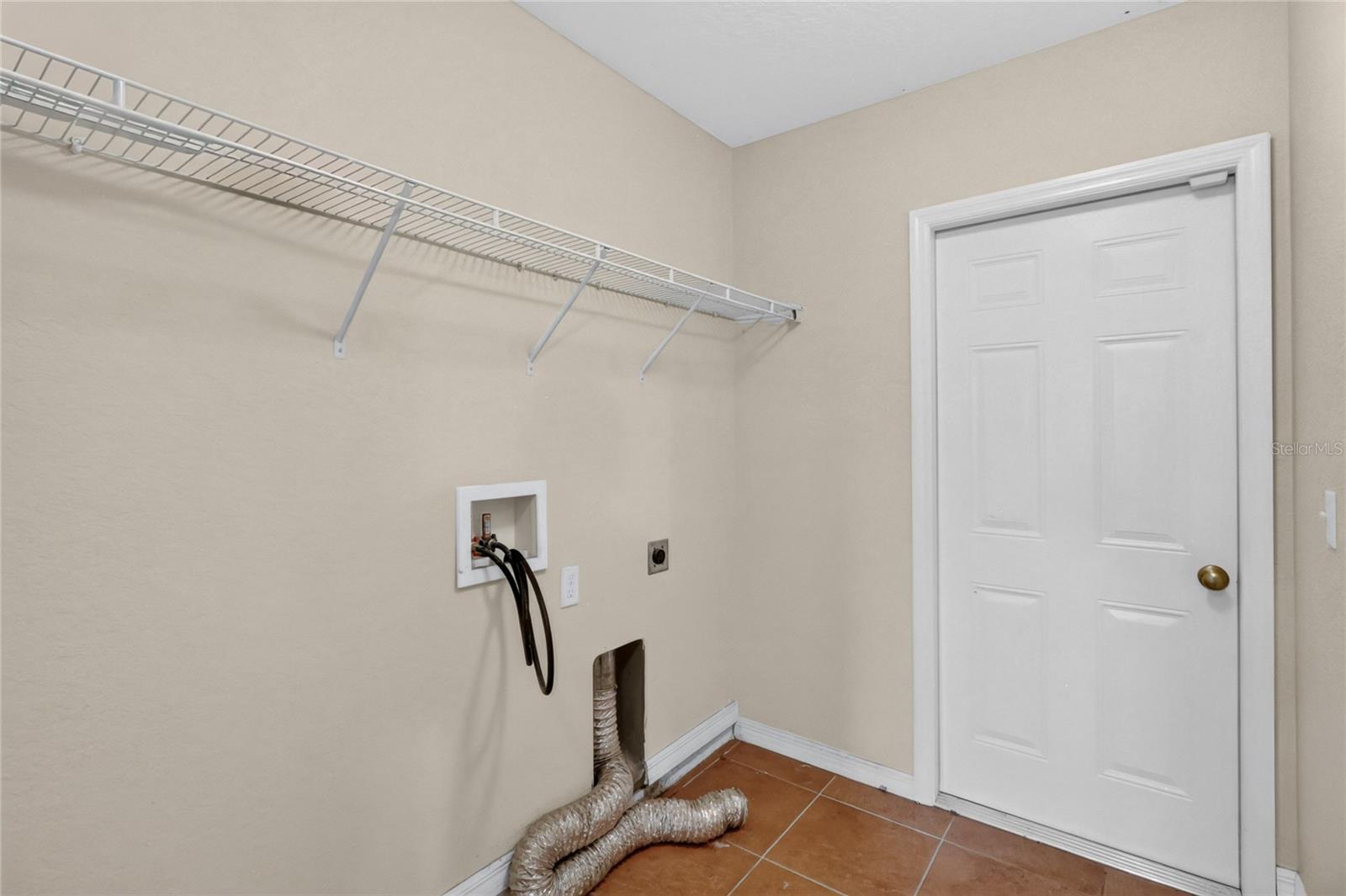 106 Majestic Gardens Ct Property Photo 14
