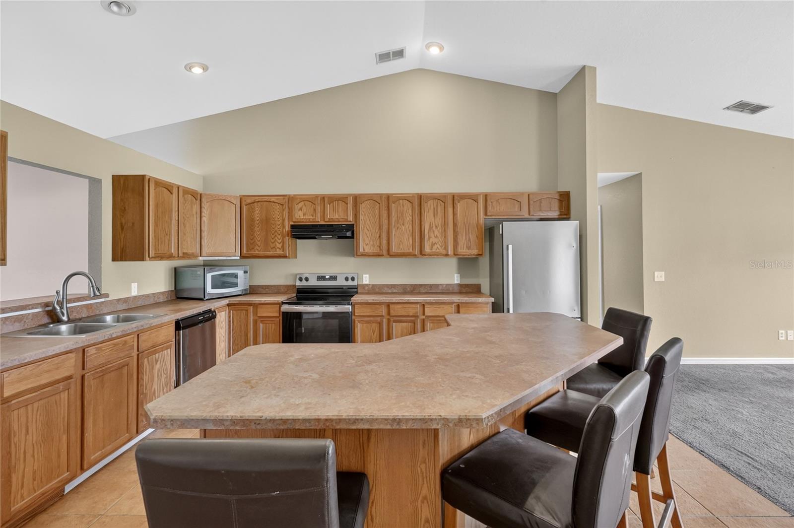 106 Majestic Gardens Ct Property Photo 18
