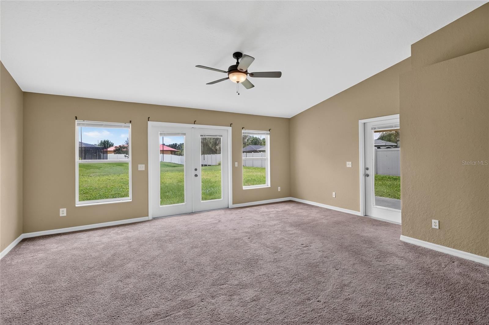 106 Majestic Gardens Ct Property Photo 22