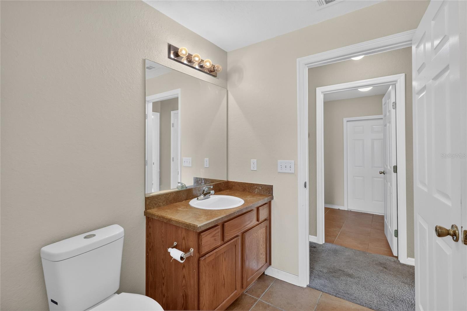 106 Majestic Gardens Ct Property Photo 26
