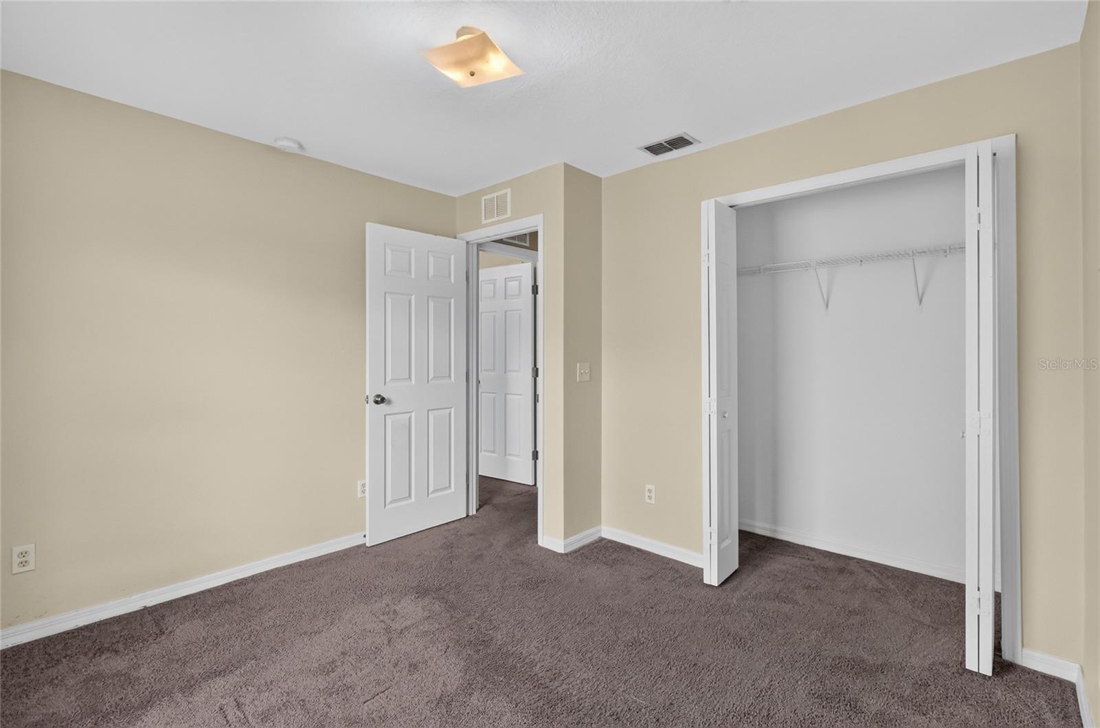106 Majestic Gardens Ct Property Photo 28