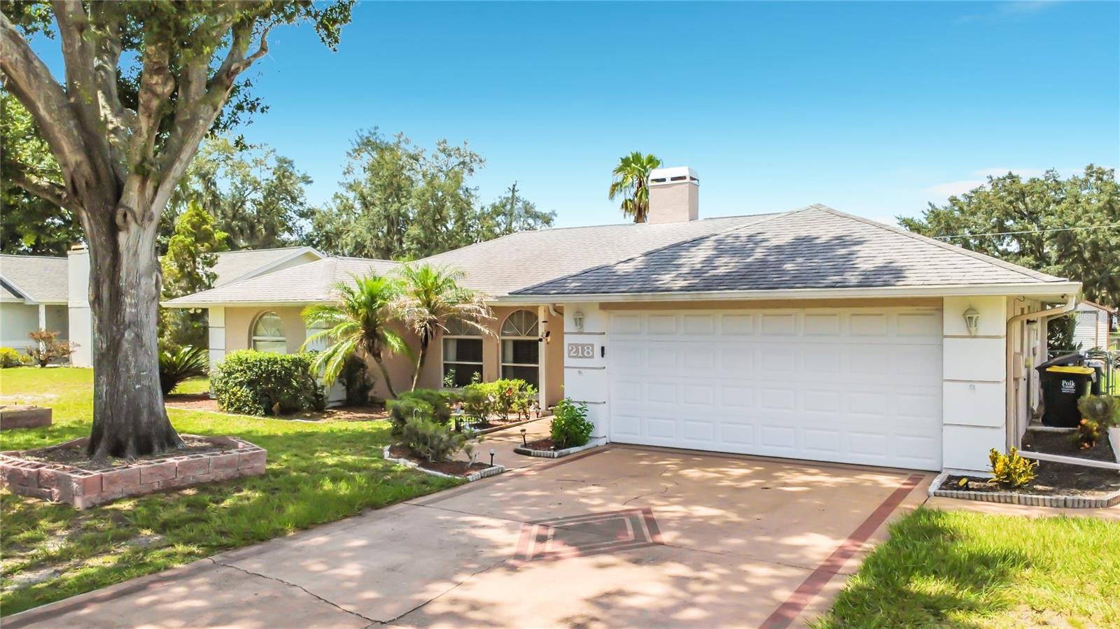 218 Glenridge Loop N Property Photo 1