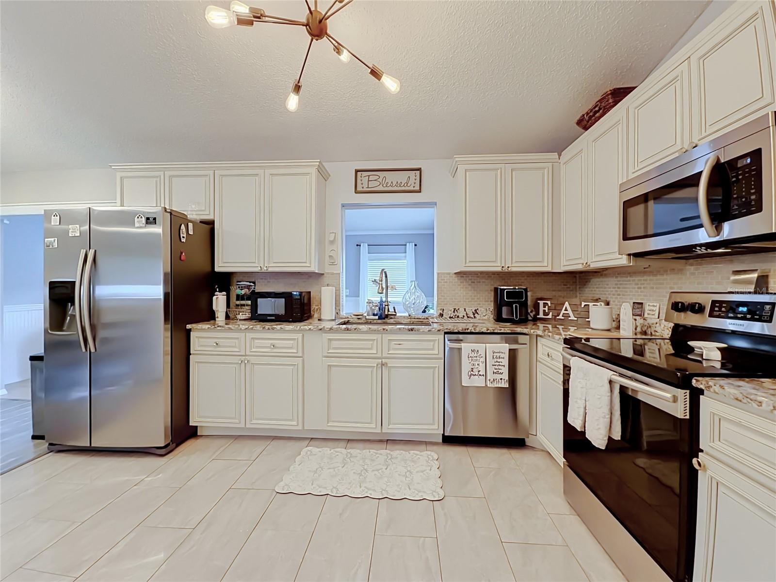 218 Glenridge Loop N Property Photo 18