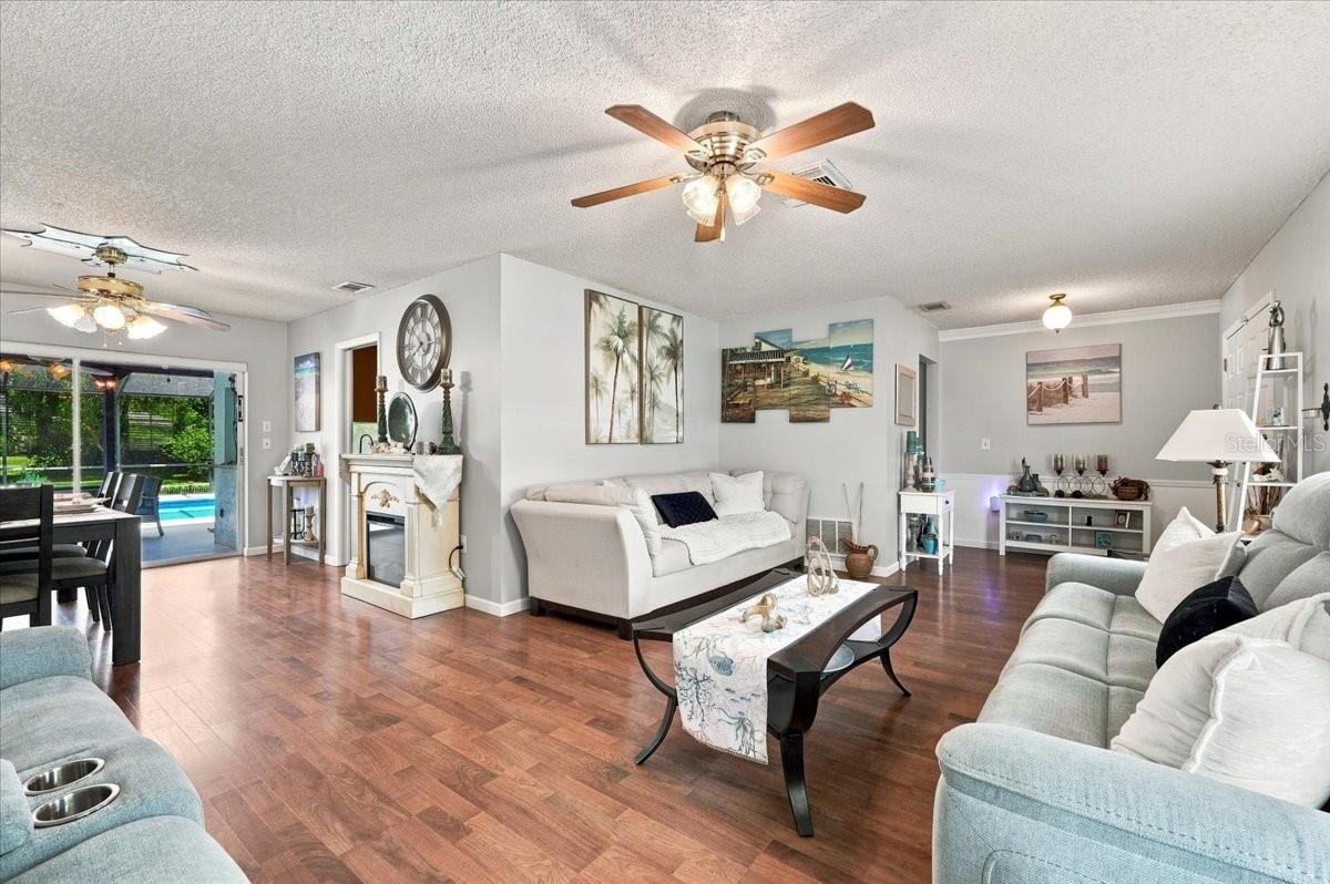 13010 Pebble Beach Cir Property Photo 18