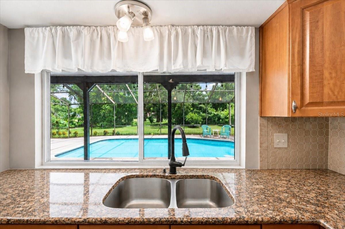 13010 Pebble Beach Cir Property Photo 45