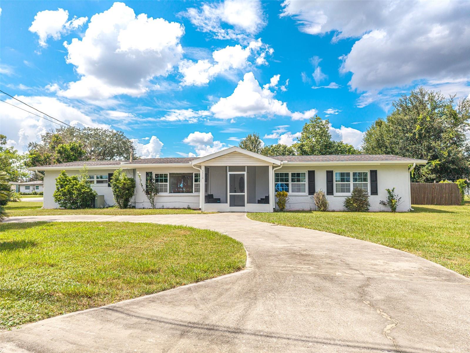 3510 Lakeview Dr Property Photo 1