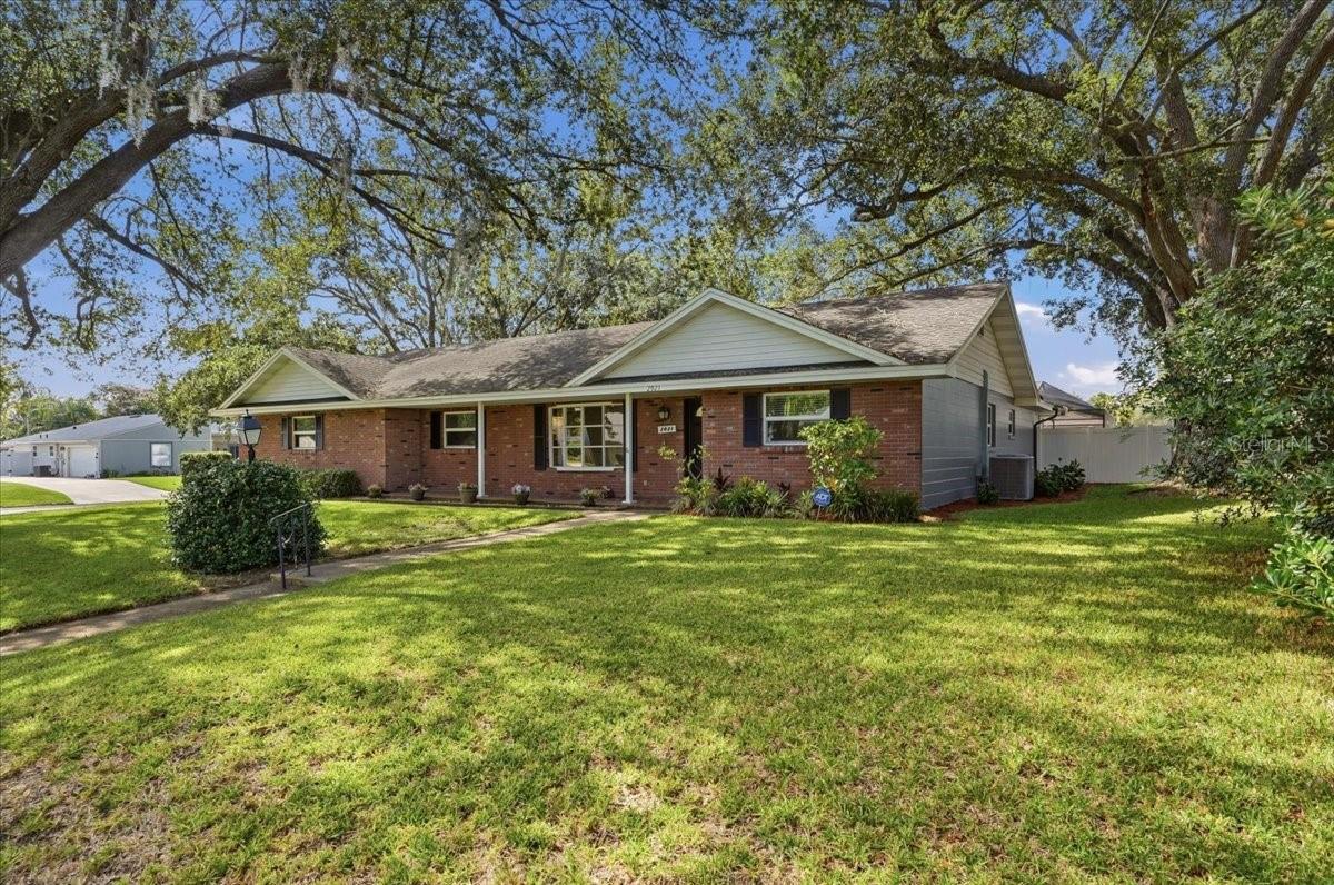 2021 Charnes Dr Property Photo 1