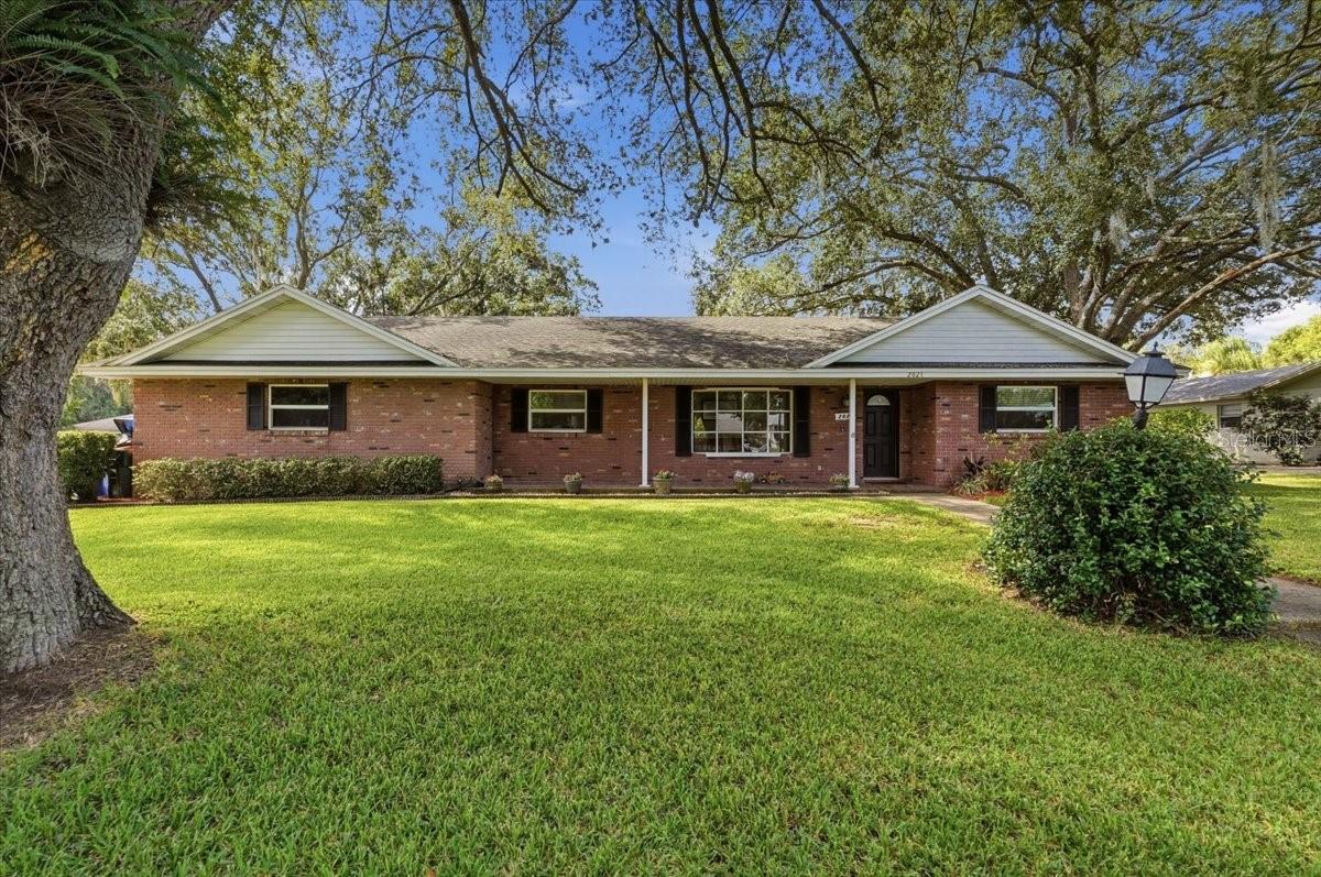 2021 Charnes Dr Property Photo 3