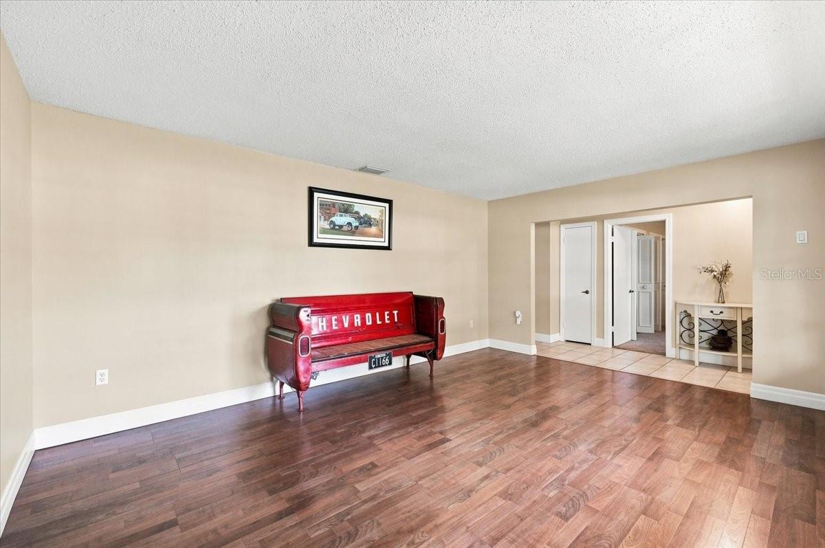 2021 Charnes Dr Property Photo 19
