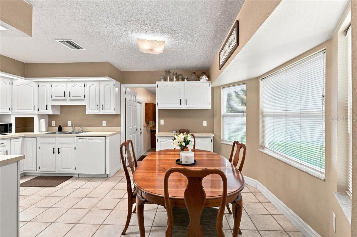 2021 Charnes Dr Property Photo 32