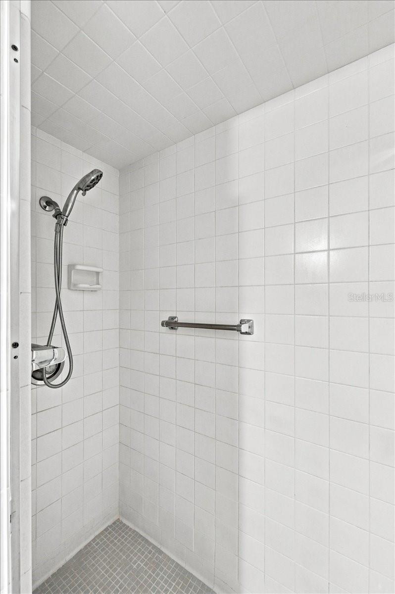 2021 Charnes Dr Property Photo 40