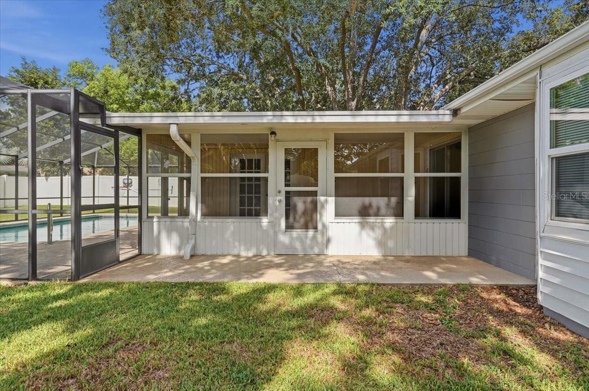 2021 Charnes Dr Property Photo 52