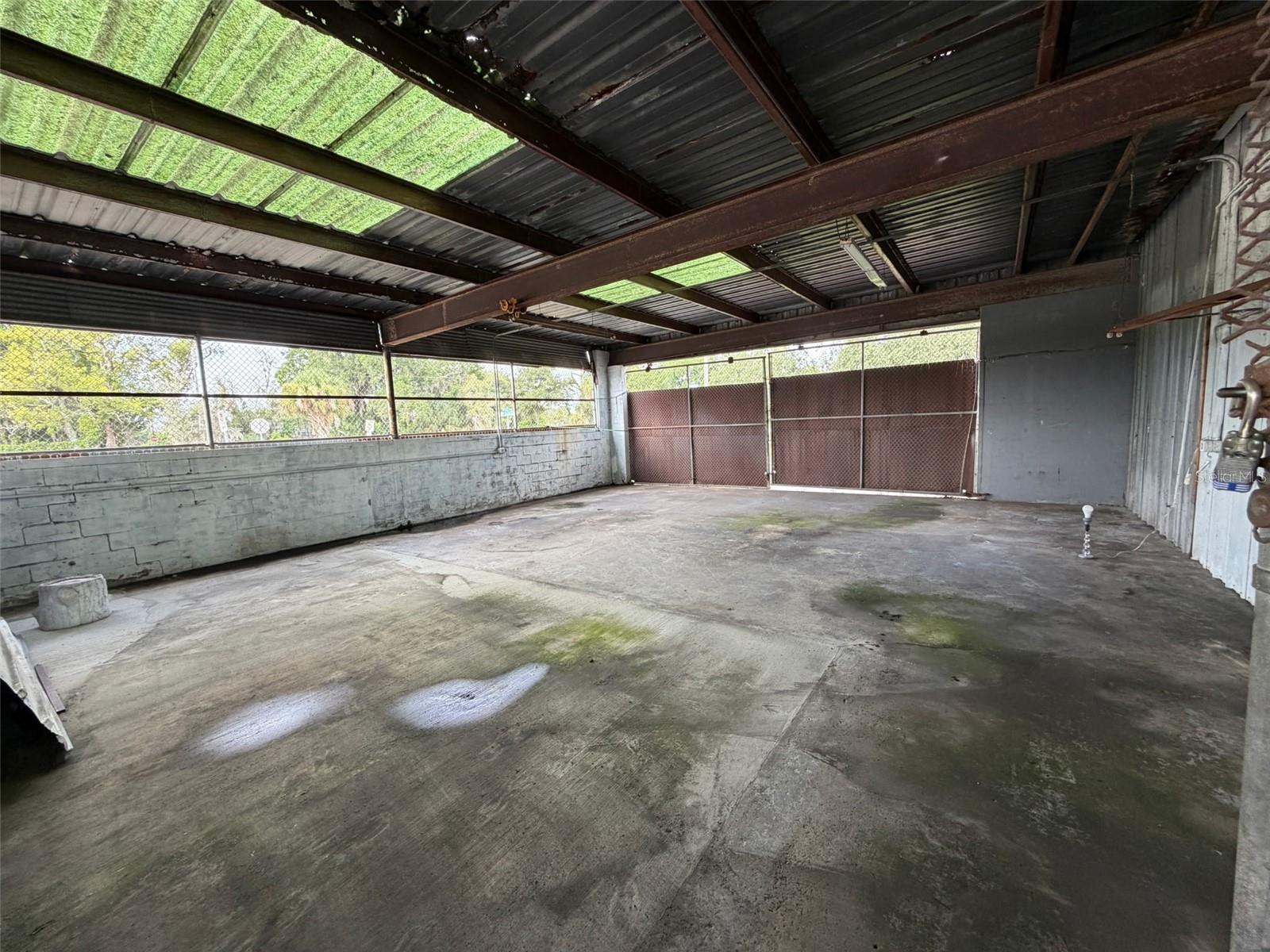 111 W Parker St Property Photo 16