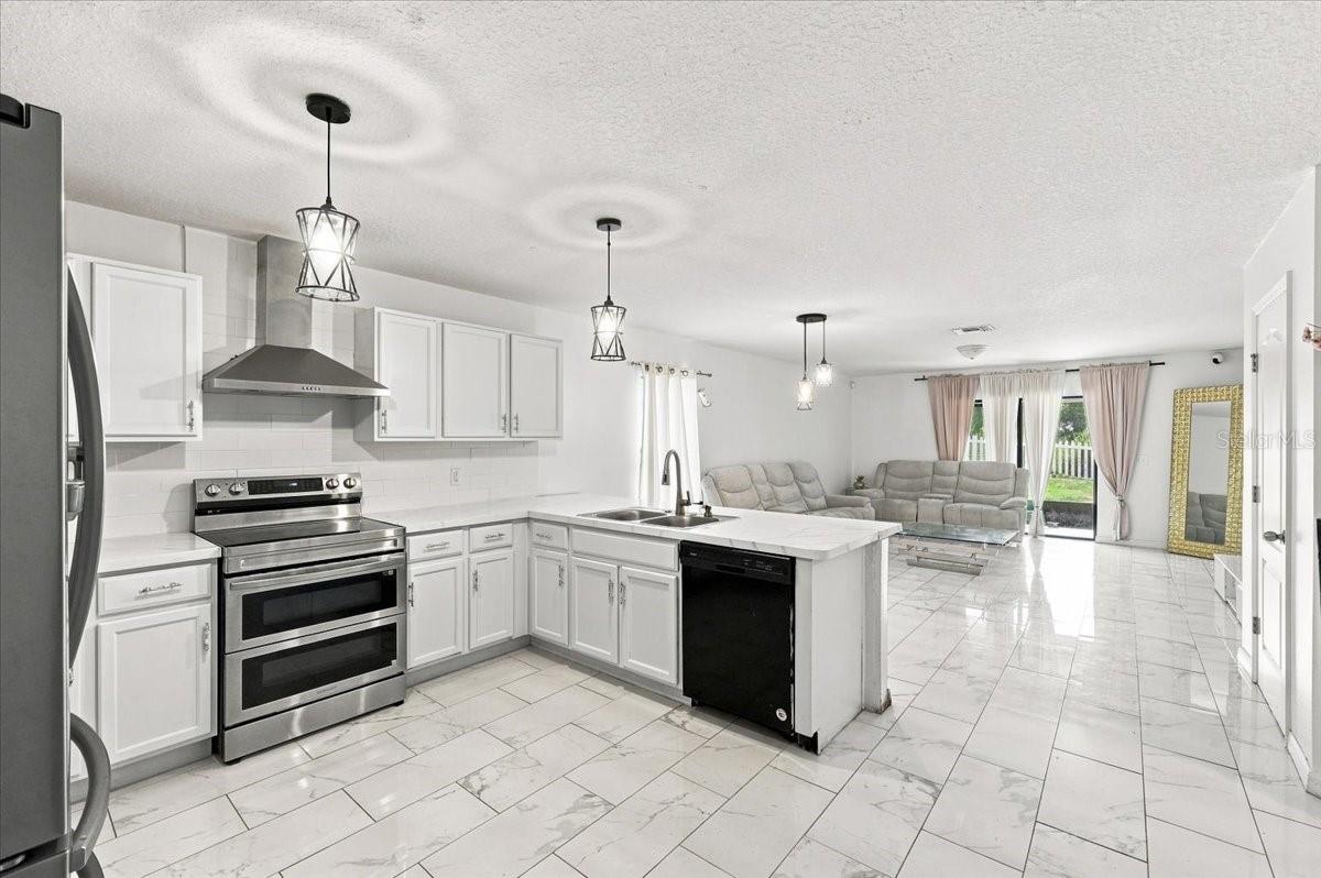 508 Miles Blvd Property Photo 14