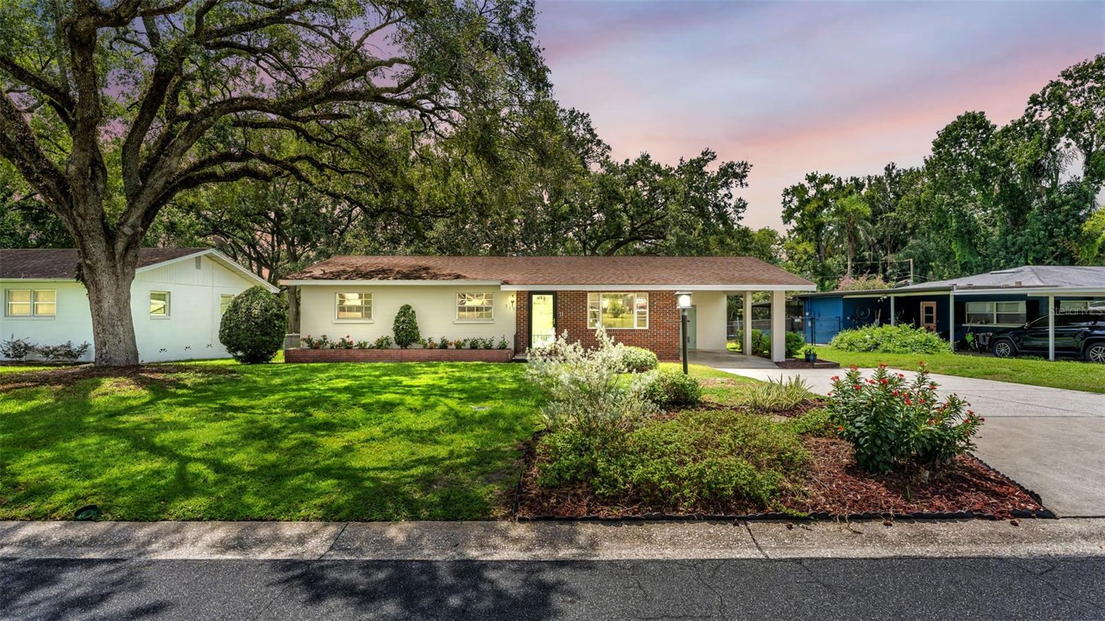 519 FLAMINGO DR