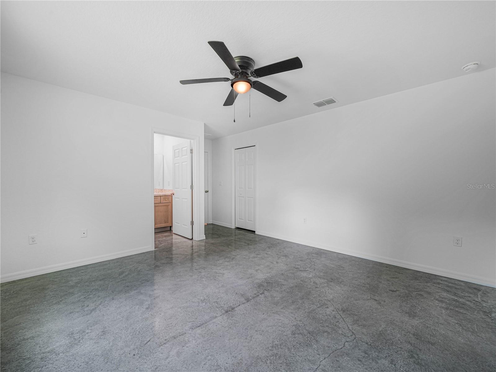 118 Highland Ave Property Photo 7
