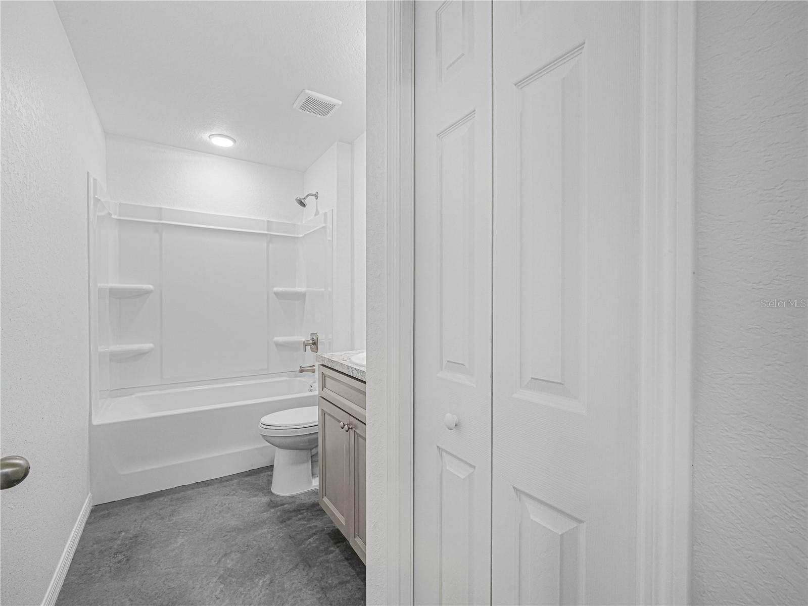 118 Highland Ave Property Photo 9