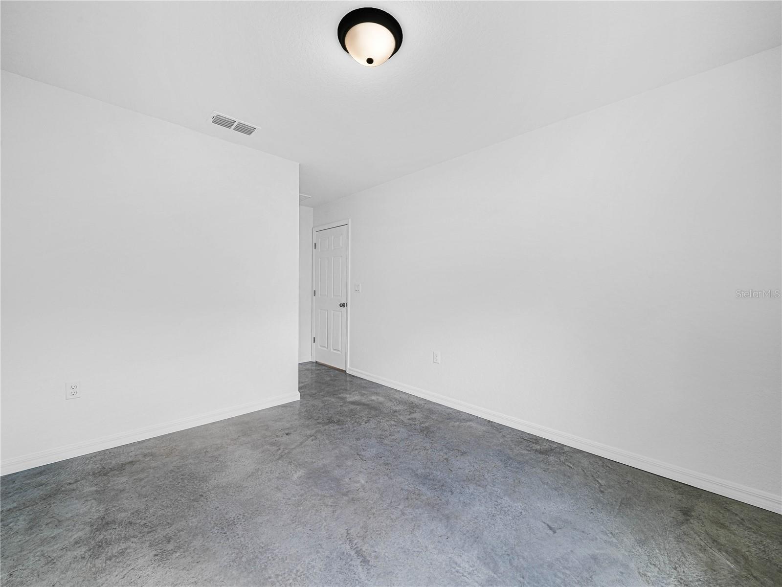 118 Highland Ave Property Photo 14